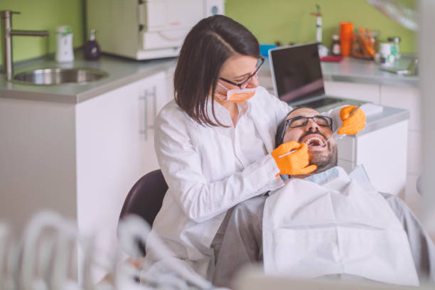 Best Tooth Infection Emergency Dentist  in Cloverdale, IN